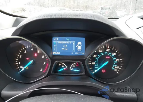 2015 Ford Escape Se z USA, uszkodzony, nr VIN 1FMCU0G77FUA28105